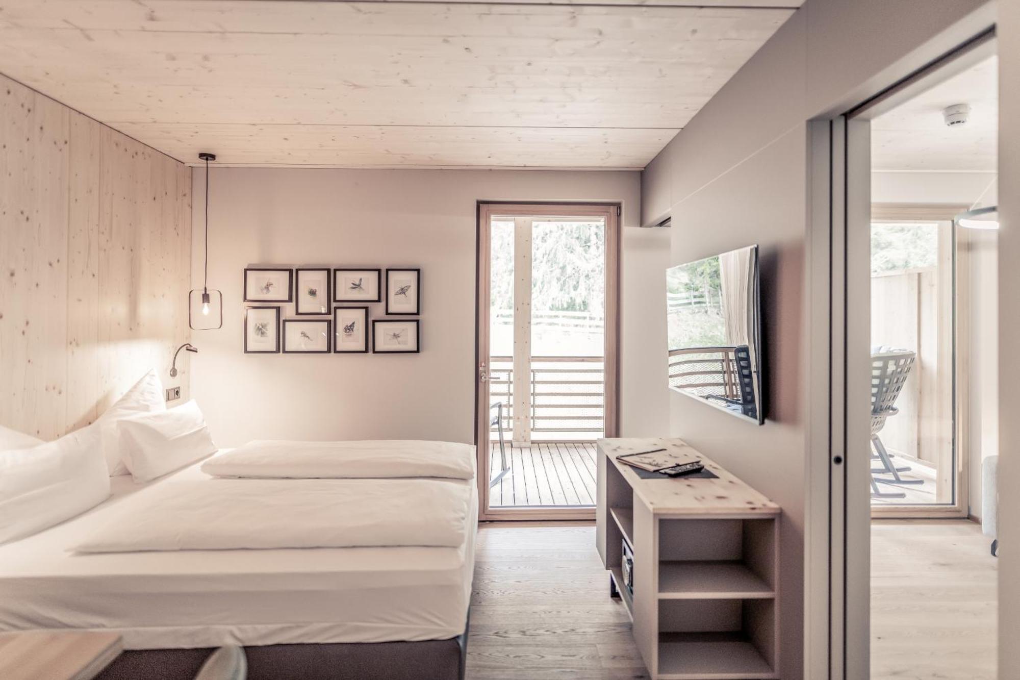 Boutique Hotel Lechzeit Elmen Exteriör bild