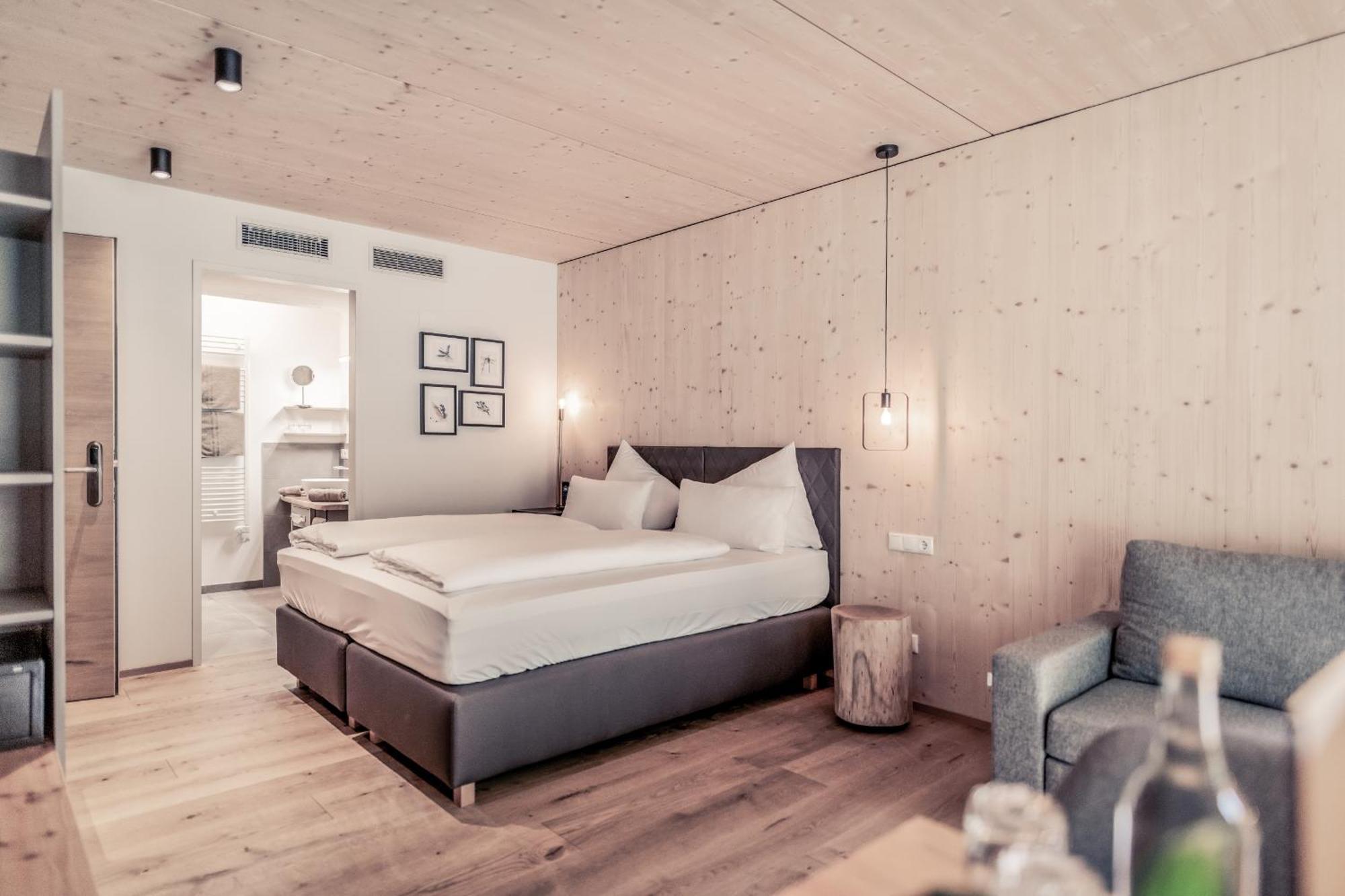 Boutique Hotel Lechzeit Elmen Exteriör bild